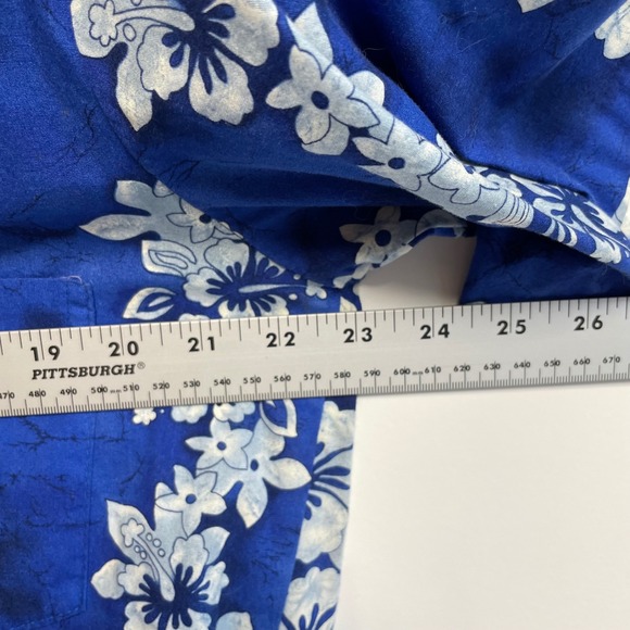 Royal Creations Men's Vintage Hawaiian Shirt Blue Floral Short Sleeve Size M - Picture 6 of 7